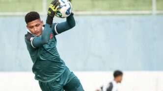 Marcão, goleiro do Vasco, em foto oficial