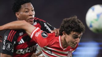 Gonzalo Plata foi expulso em Flamengo x Estudiantes pela Libertadores (Foto: Gilvan de Souza/Flamengo)
