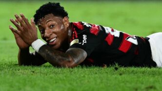 Expulsão de Plata Flamengo x Estudiantes - 75