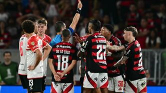 Arbitragem polêmica Flamengo Libertadores - 75