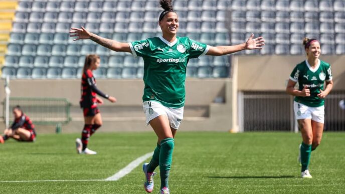 Amanda Gutierres comemora gol pelo Palmeiras no Brasileirão Feminino (Foto: Fábio Menotti/Palmeiras)