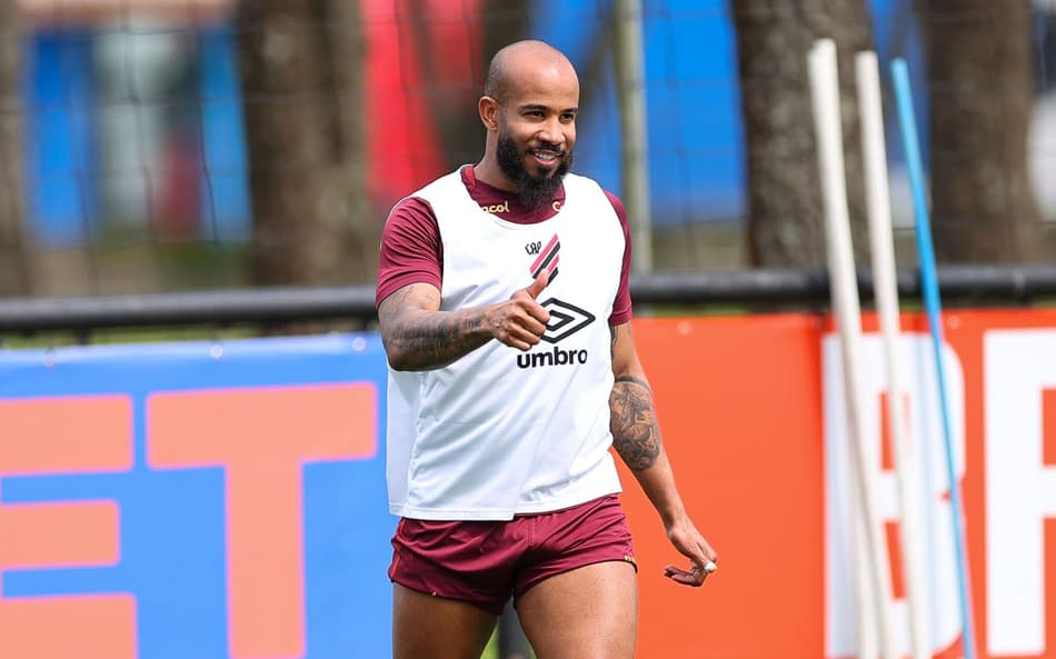 Patrick Athletico treino