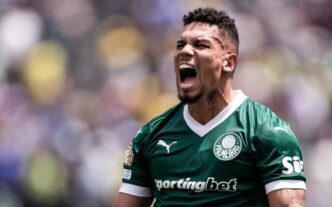 Paulinho comemora gol pelo Palmeiras (Foto: Reprodução/X)